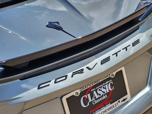 Used 2024 Chevrolet Corvette Stingray Convertible w/ Z51 Performance Package image 9