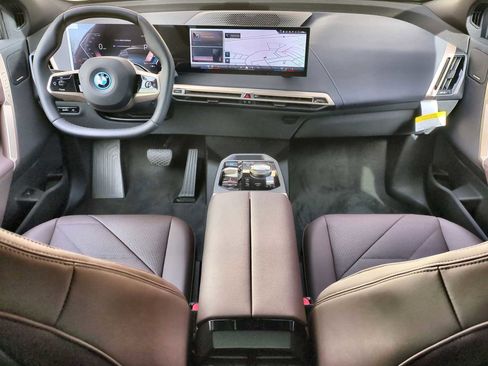 New 2025 BMW iX xDrive50 w/ Premium Package image 15
