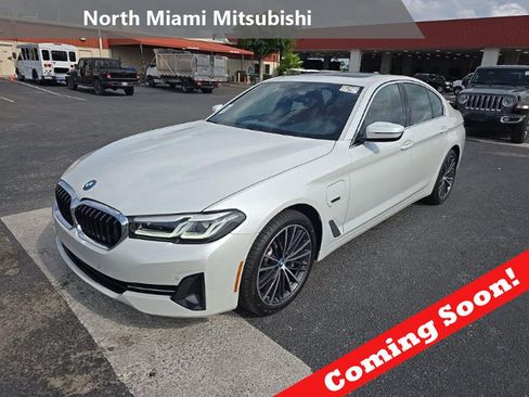 Used 2023 BMW 530e w/ Convenience Package RWD image 1