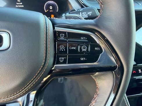 New 2026 Jeep Grand Cherokee L Summit w/ Advanced Protech Group IV AWD/4WD image 30