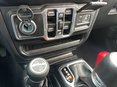 Used 2023 Jeep Wrangler Altitude image 52