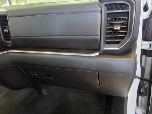 Used 2025 Chevrolet Silverado 2500 LT w/ Convenience Package AWD/4WD image 28
