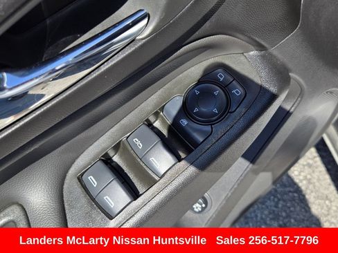 Used 2024 Chevrolet Equinox LT AWD/4WD image 22