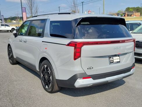 New 2026 Kia Carnival EX image 6