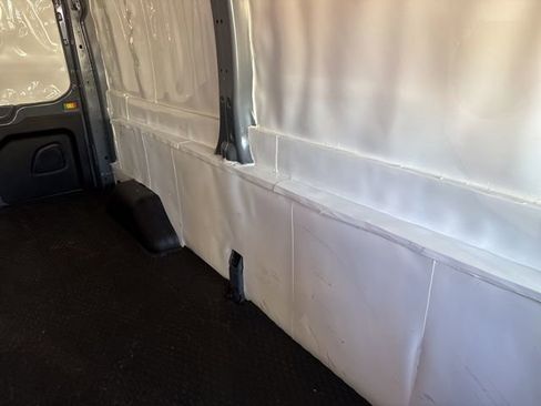 Used 2022 Ford Transit 250 Medium Roof image 12