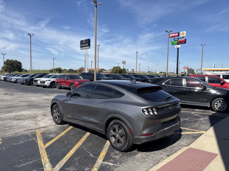 Used 2021 Ford Mustang Mach-E Select w/ Comfort/Technology Package RWD image 3