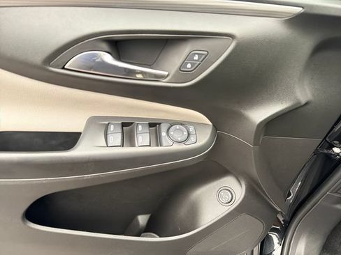 Certified 2025 Buick Envista Preferred FWD image 11