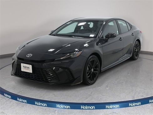 Certified 2025 Toyota Camry SE image 2