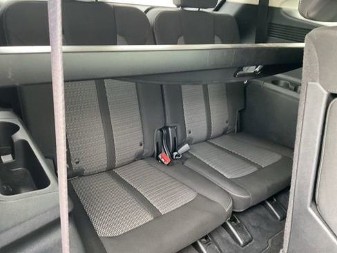 Used 2023 Kia Sorento LX image 10