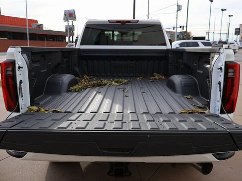 New 2026 GMC Sierra 3500 Denali w/ Denali Reserve Package image 17