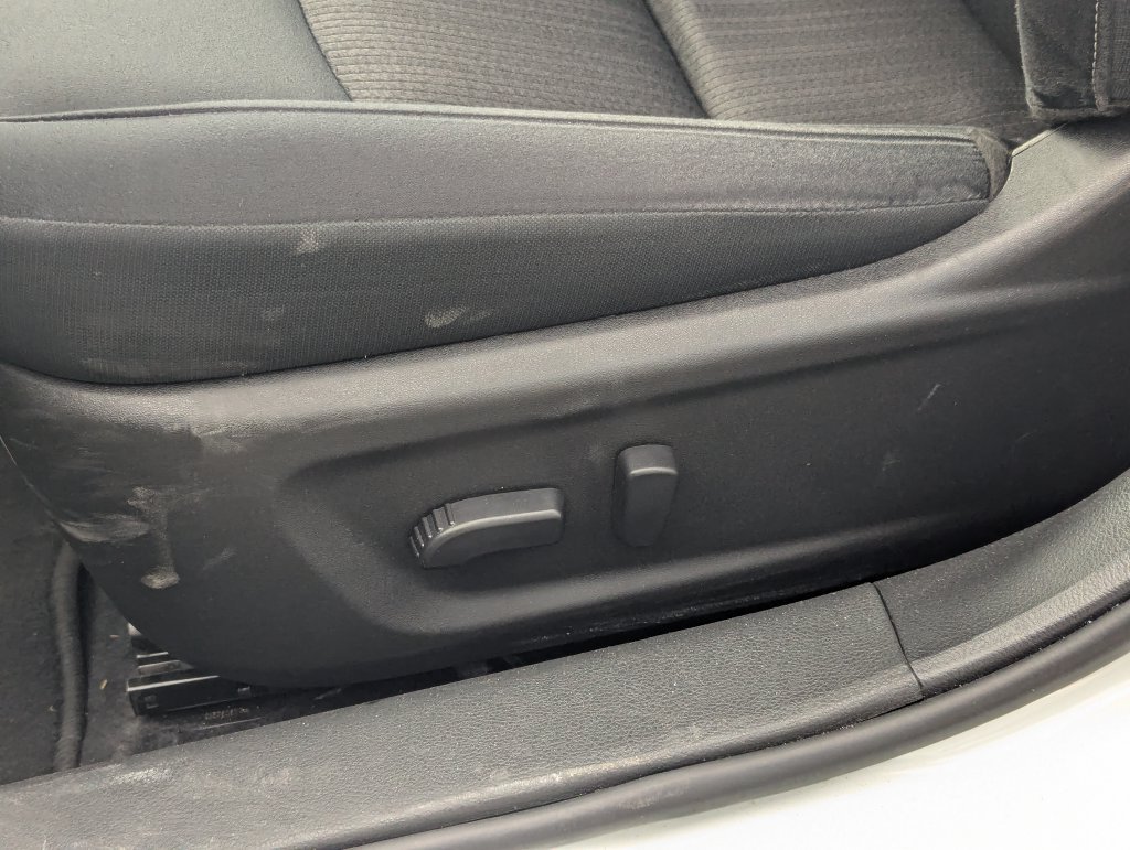 Used 2025 Nissan Altima 2.5 SV FWD image 26