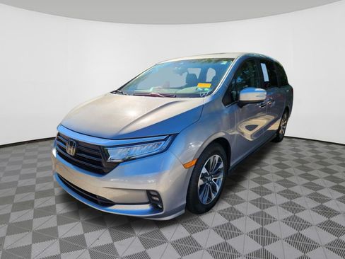 Used 2023 Honda Odyssey EX-L image 2