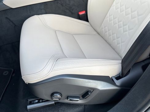 New 2026 Volvo XC90 B6 Plus image 19