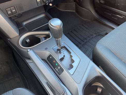 Used 2016 Toyota RAV4 LE image 23