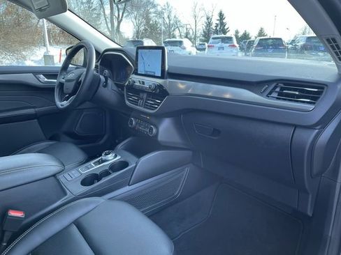 Used 2022 Ford Escape Titanium w/ Class II Trailer Tow Package image 29