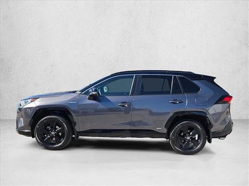 Used 2021 Toyota RAV4 XSE image 9