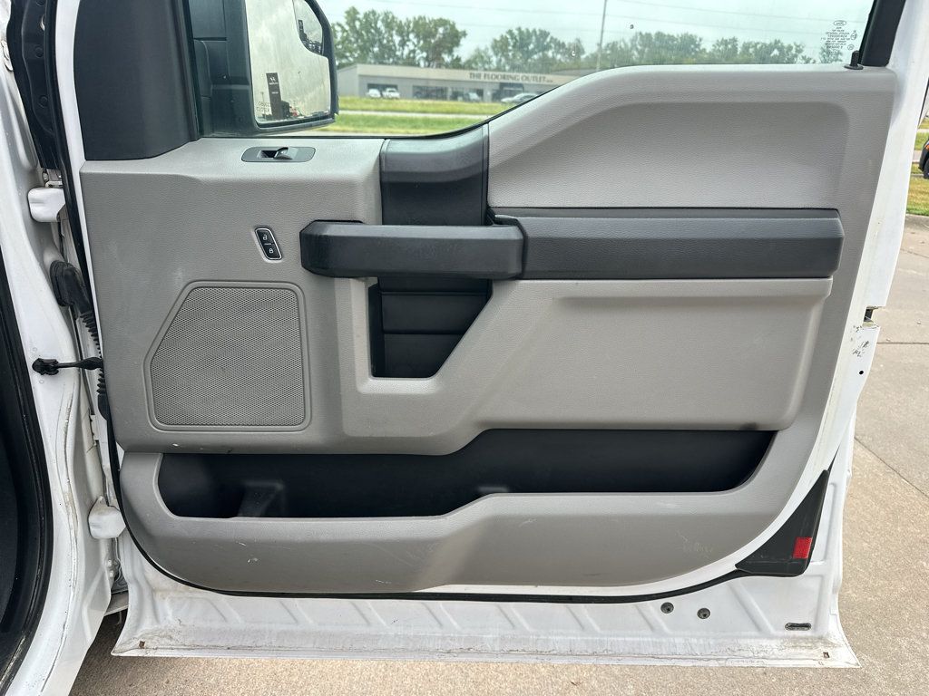 Used 2017 Ford F150 XL w/ Equipment Group 101A Mid AWD/4WD image 28