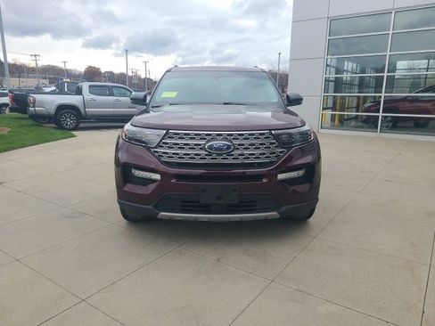 Used 2022 Ford Explorer Limited w/ Equipment Group 301A image 2