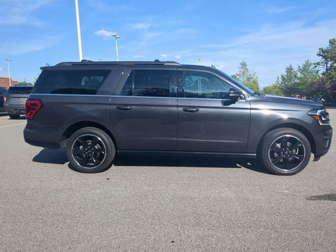 Certified 2024 Ford Expedition Max Limited AWD/4WD image 3
