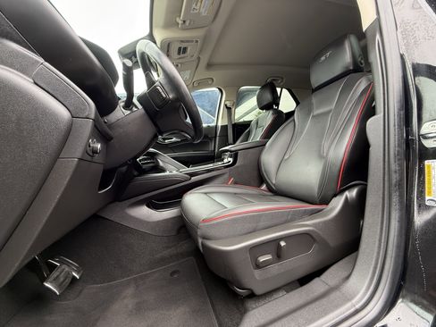 Used 2023 Buick Envision Essence w/ Sport Touring Package FWD image 19