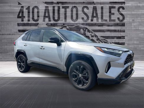 Used 2023 Toyota RAV4 XSE AWD/4WD image 1