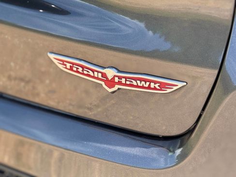 Used 2019 Jeep Compass Trailhawk image 9