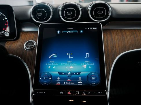 Used 2022 Mercedes-Benz C 300 4MATIC Sedan image 18