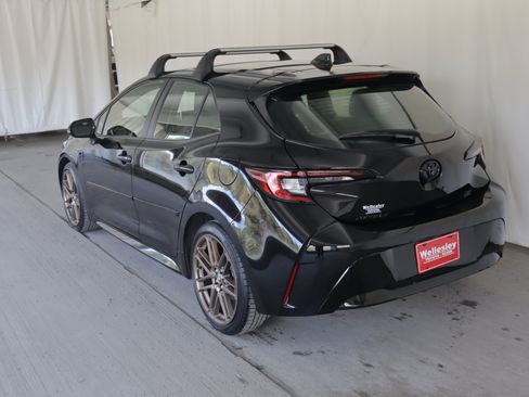 Used 2025 Toyota Corolla Hatchback w/ SE Package FWD image 24
