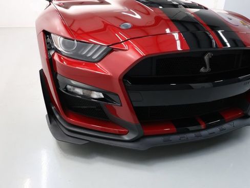 Used 2020 Ford Mustang Shelby GT500 w/ Carbon Fiber Track Pack RWD image 61