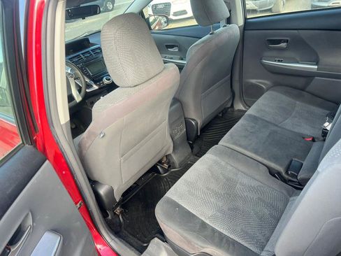Used 2012 Toyota Prius V Five image 8