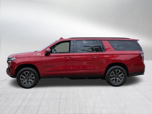 Used 2023 Chevrolet Suburban Z71 w/ Z71 Off-Road Package AWD/4WD image 4