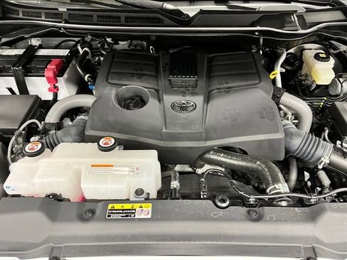 Used 2025 Toyota Tundra 1794 Edition AWD/4WD image 28