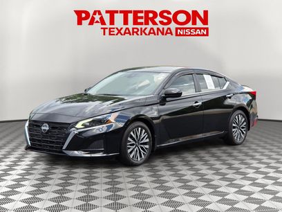 Used 2024 Nissan Altima 2.5 SV w/ SV Premium Package