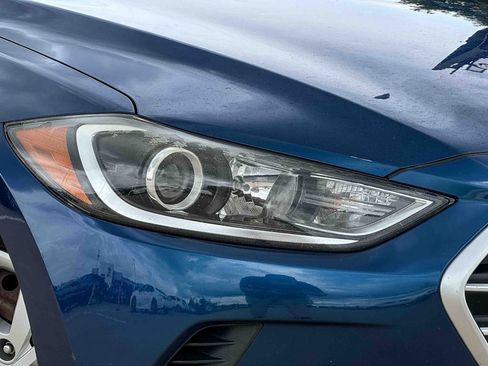 Used 2017 Hyundai Elantra SE FWD image 10