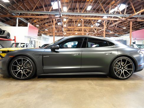 Used 2025 Porsche Taycan RWD image 57