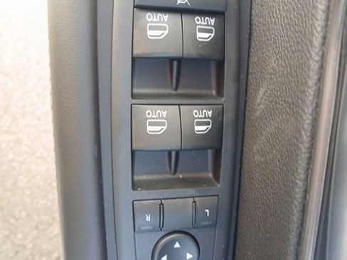 New 2026 Chrysler Pacifica Select image 49