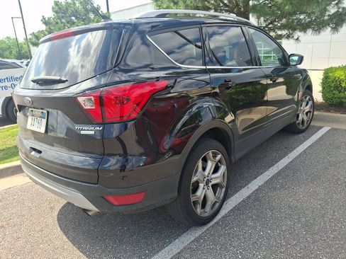 Used 2019 Ford Escape Titanium FWD image 5