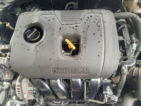 Used 2024 Kia Forte LXS w/ LXS Technology Package FWD image 30