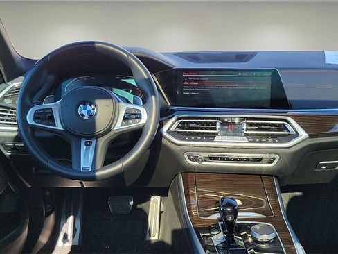 Used 2023 BMW X5 xDrive40i w/ M Sport Package image 9