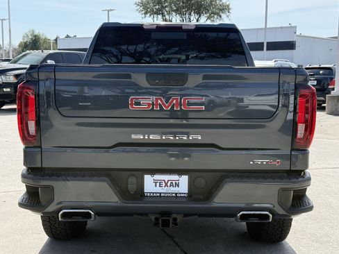 Used 2021 GMC Sierra 1500 AT4 w/ AT4 Preferred Package image 6