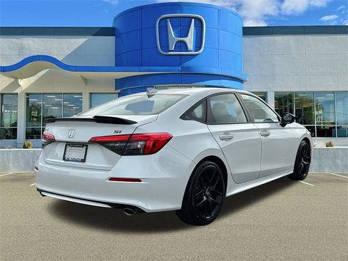 Used 2024 Honda Civic Si image 2
