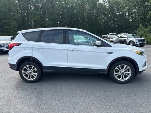 Used 2019 Ford Escape SE AWD/4WD image 6