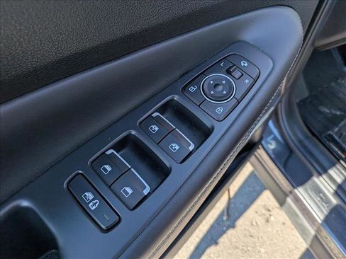 Certified 2022 Hyundai Santa Fe Limited image 31