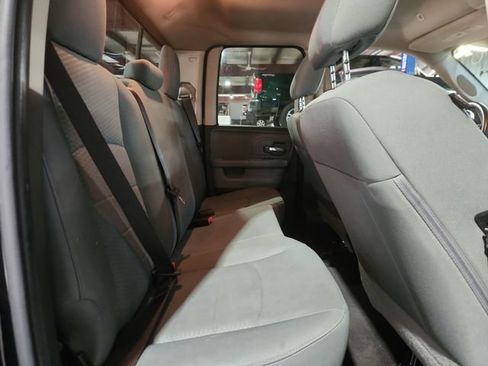 Used 2019 RAM 1500 Classic SLT w/ SLT Plus D←cor Group AWD/4WD image 16