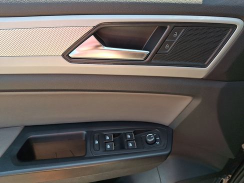 Used 2021 Volkswagen Atlas Cross Sport S FWD image 12