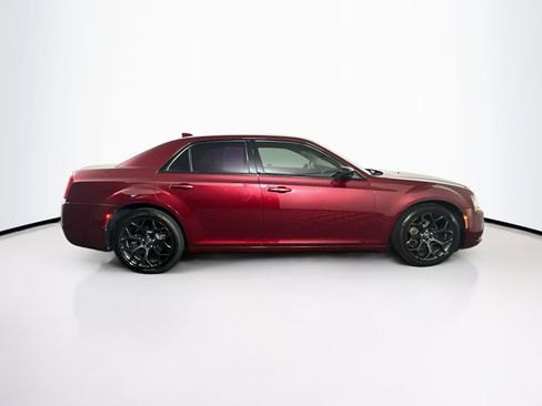 Used 2019 Chrysler 300 Touring w/ Sport Appearance Package RWD image 10