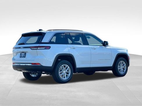 New 2026 Jeep Grand Cherokee Laredo X AWD/4WD image 7