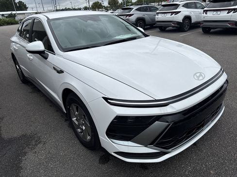 New 2026 Hyundai Sonata SE FWD image 5