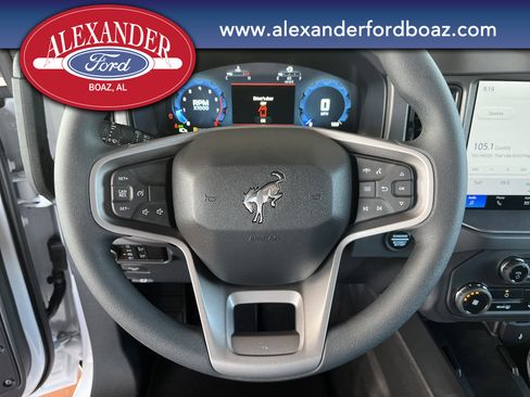 New 2025 Ford Bronco 4-Door image 23
