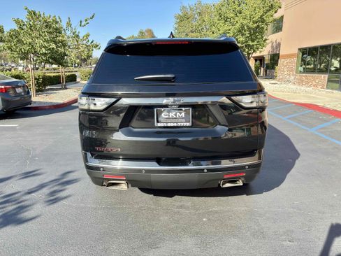 Used 2019 Chevrolet Traverse Premier w/ Redline Edition FWD image 9